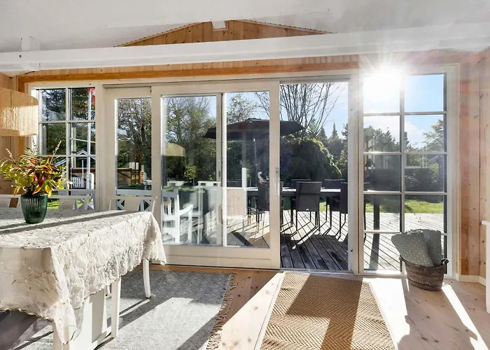 Lovely In 250 M To The Casa vacanze Hals