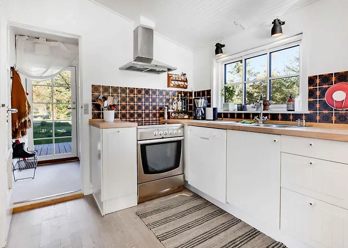 Casa vacanze Lovely In 250 M To The