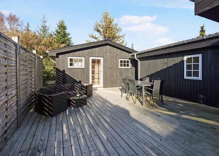 Lovely In 250 M To The Casa vacanze Hals