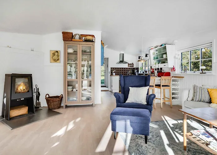 Lovely In 250 M To The * Hals